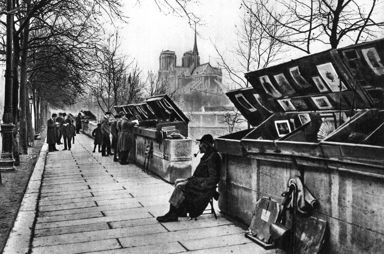 أكشاك الكتب على طول الأرصفة ، باريس ، 1931. بواسطة إرنست فلاماريون