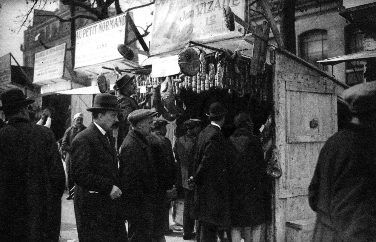 هام فير في بوليفارد ريتشارد لينوار ، باريس ، 1931. بواسطة إرنست فلاماريون