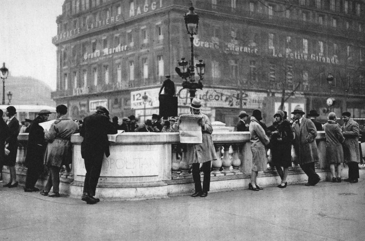 مكان الالتقاء عند مدخل محطة مترو ، باريس ، 1931 بواسطة إرنست فلاماريون