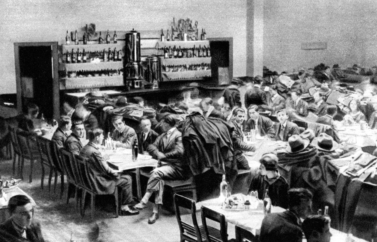 مطعم للطلاب ، باريس ، 1931. بواسطة إرنست فلاماريون