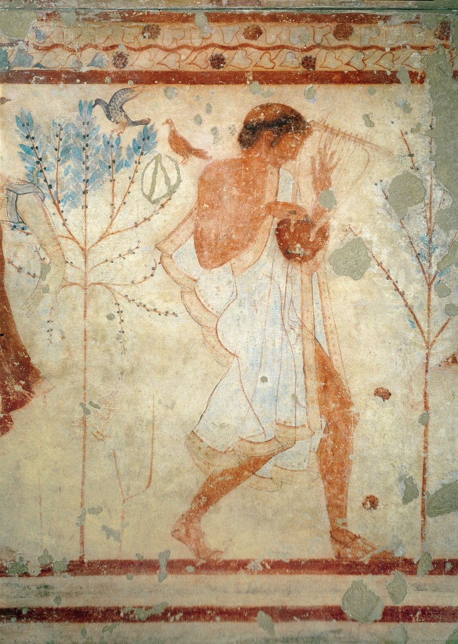 موسيقي يعزف على آلة القانون أو القيثارة ، من مقبرة التريلينيوم ، c.470 قبل الميلاد (لوحة جدارية) (انظر أيضًا 407461) بواسطة إتروسكان