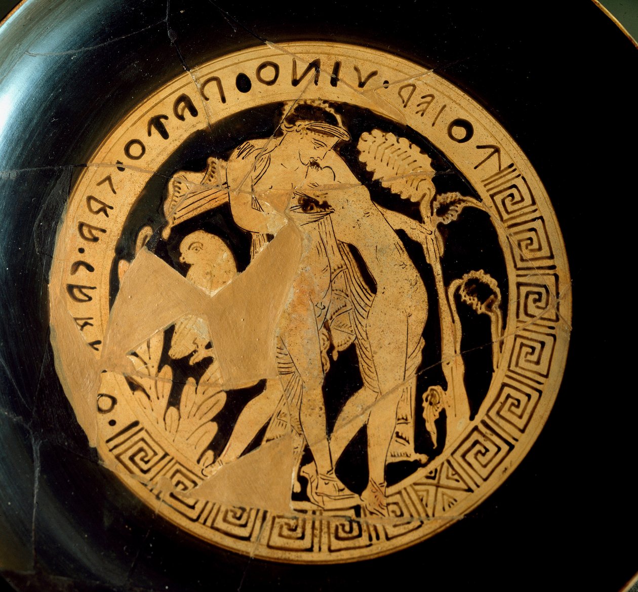 الحضارة الأترورية: تفاصيل kylix تمثل Ariane (Ariadne) و Dionysus. من مقبرة فاليري فيتريس. روما ، فيلا جوليا بواسطة إتروسكان إتروسكان