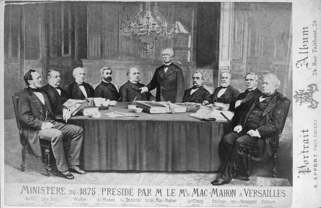 وزارة عام 1875 برئاسة المارشال إيد باتريس موريس ماك ماهون (1808-93) في فرساي ، 1875 بواسطة يوجين أبيرت