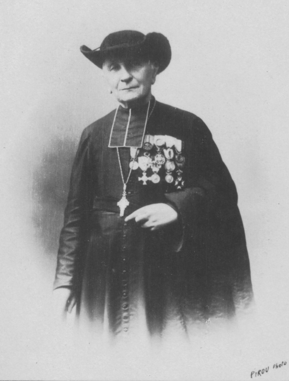 المونسنيور لانوس ، c1893 بواسطة يوجين Pirou