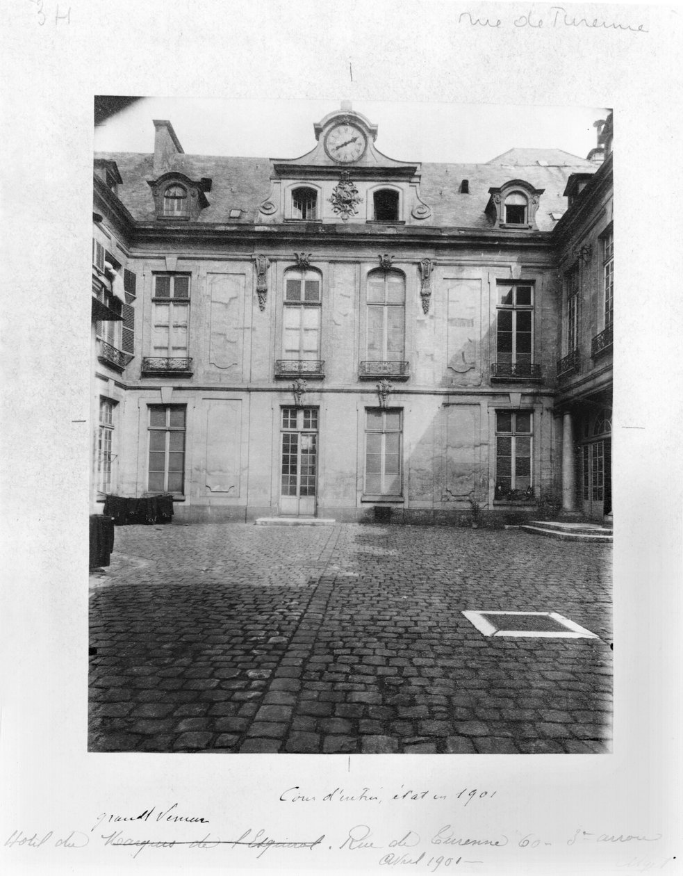 Hotel du Grand Veneur in Paris، 60 rue de Turenne، 1901 بواسطة يوجين أتيج