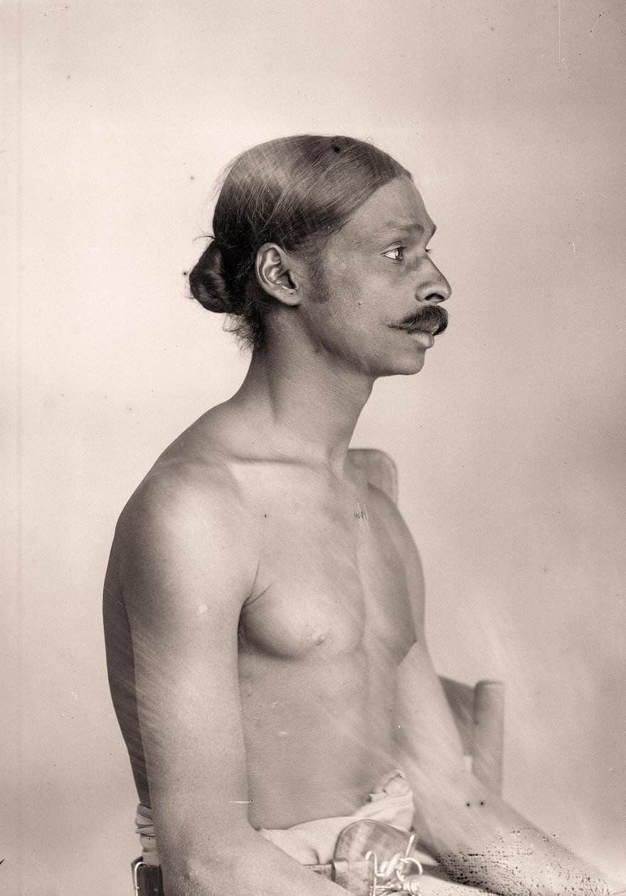 صورة لرجل سريلانكي عام 1890 بواسطة يوجين تروتات
