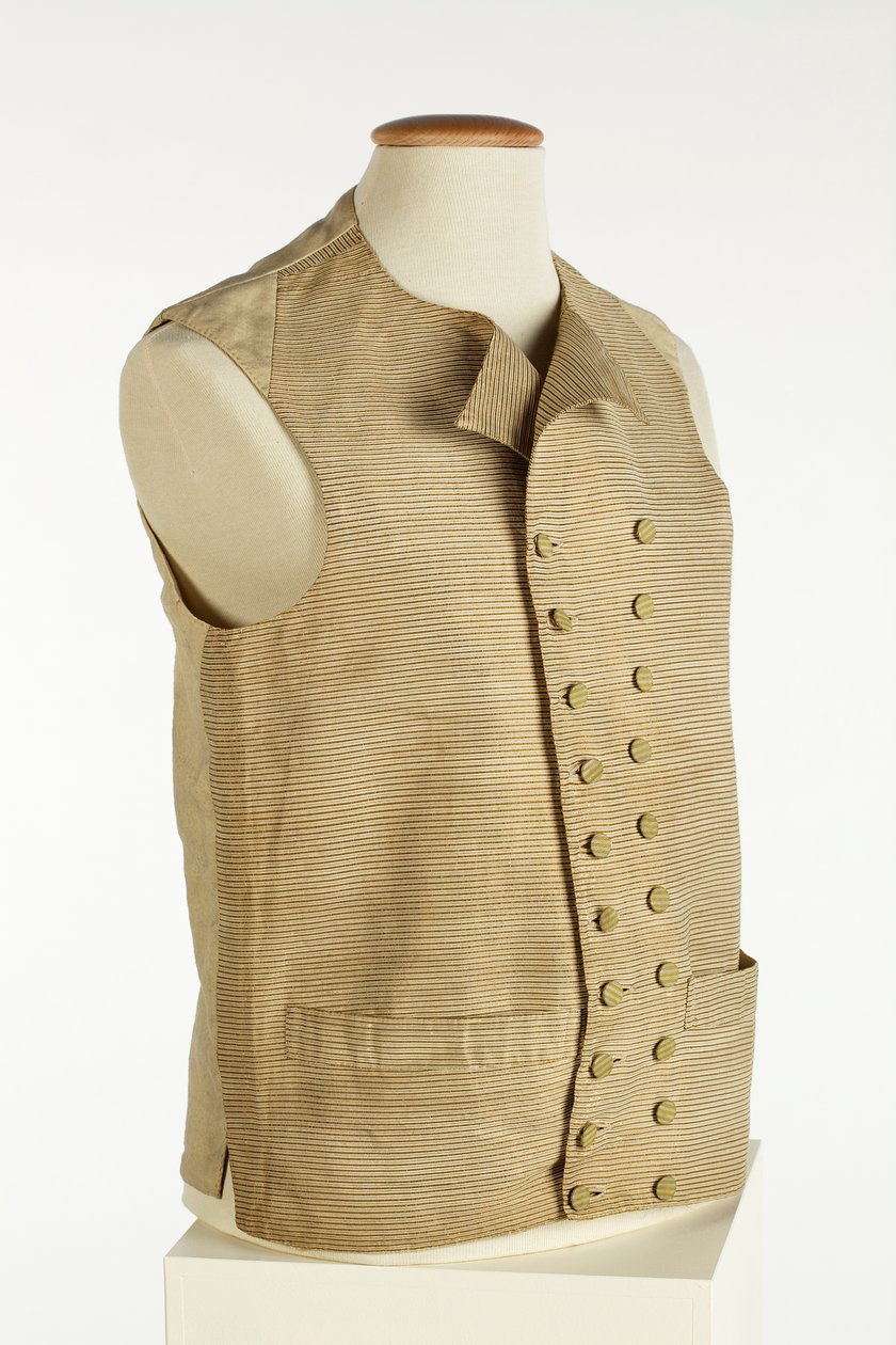 صدرية من حرير منسوج بخطوط ذهبية كريمية وبرتقالية ، c.1780-90 (حرير) بواسطة المدرسة الأوروبية