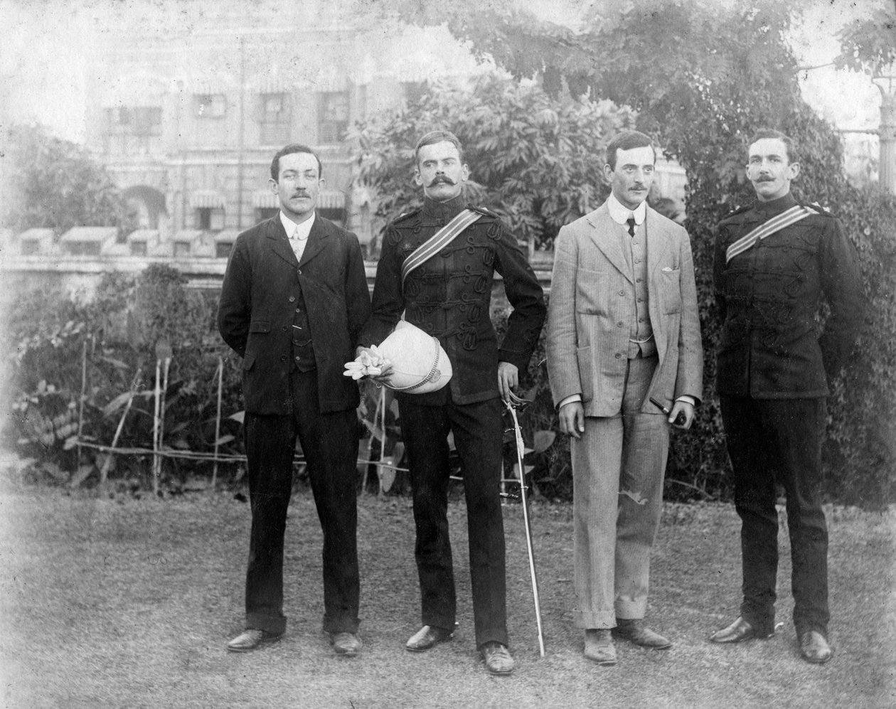 الأوروبيون ، أليبور ، الهند ، 1905-1906 بواسطة فلوريدا بيترز