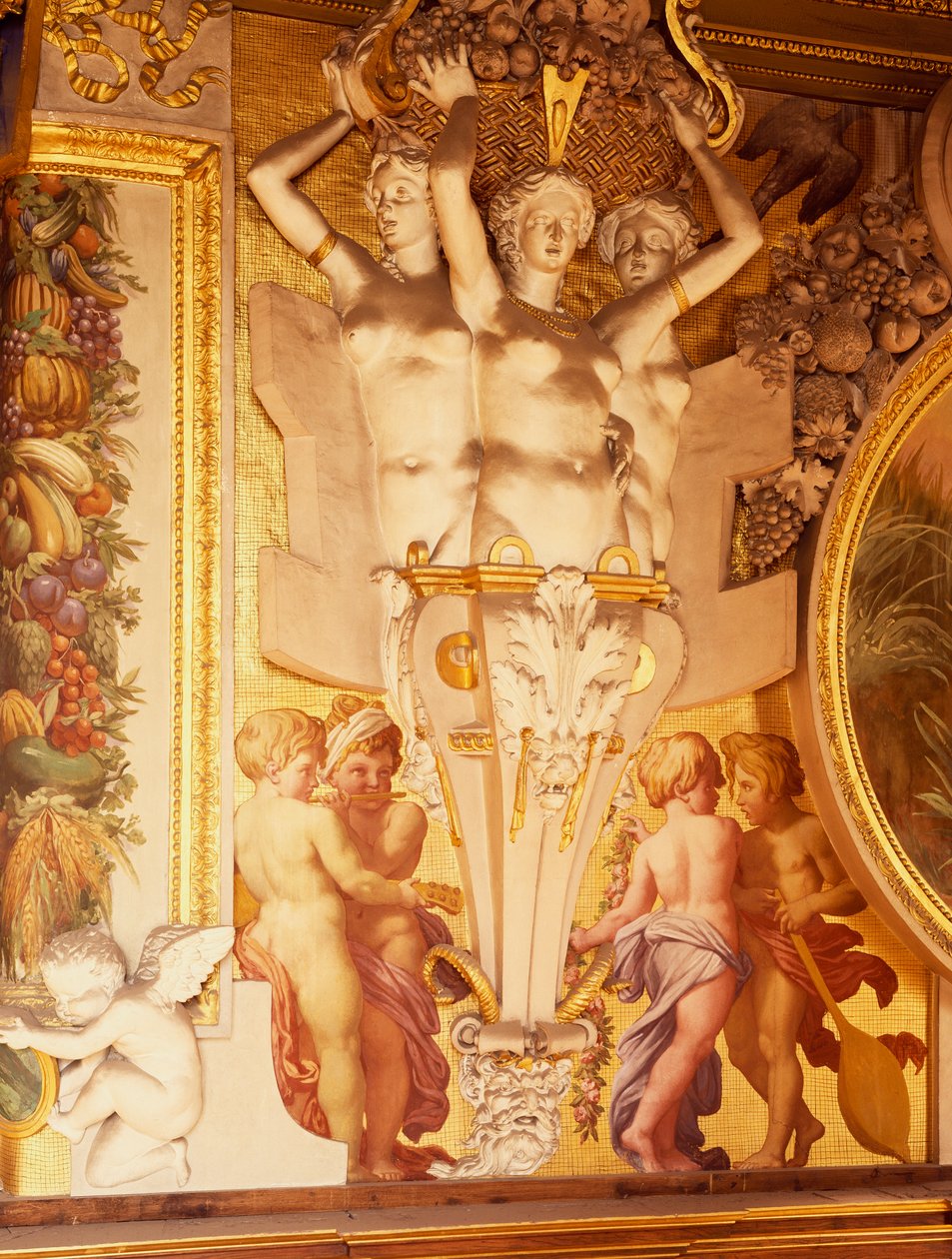 Frescoes and stucco works in Francis I