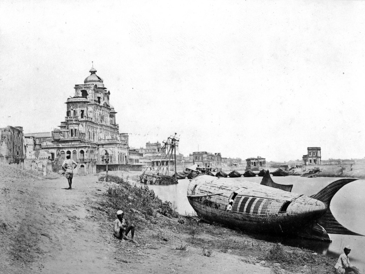 منظر لقصر Chattar Manzil ، على نهر Gumti ، لكناو ، خلال التمرد الهندي ، 1858 بواسطة فيليس بيتو