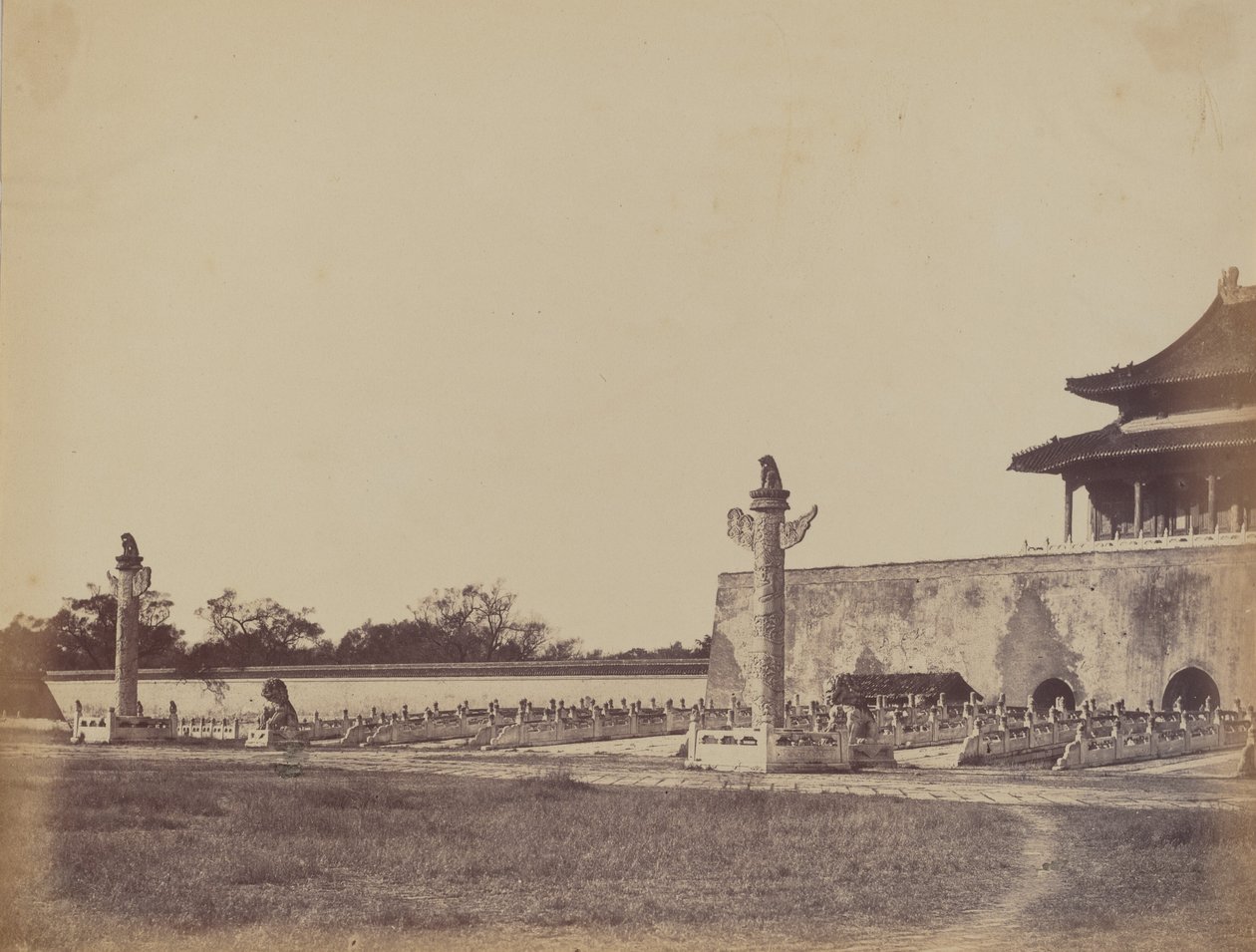 مدخل قصر الشتاء ، بيكين ، 29 أكتوبر 1860 ، 1860. بواسطة فيليس بيتو