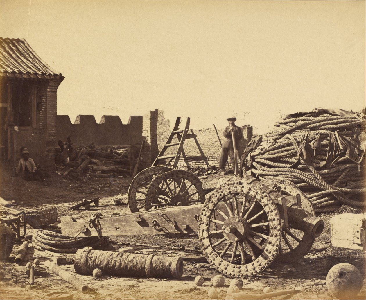 داخل Pehtang يعرض المجلة والمسدس الخشبي ، 1 أغسطس 1860 بواسطة فيليس بيتو