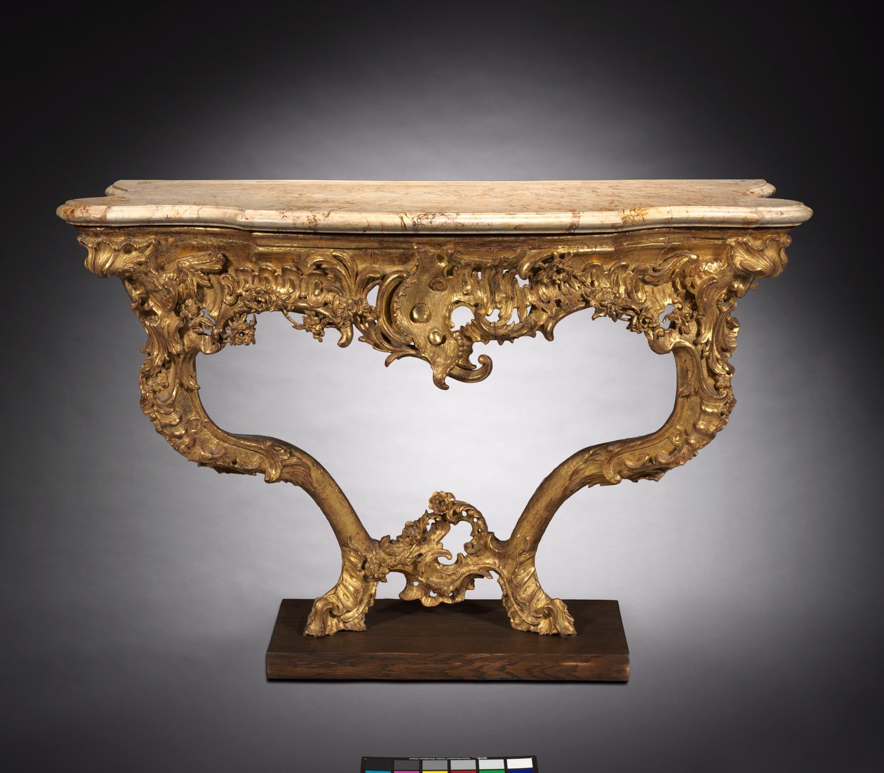 طاولة كونسول ، c.1765 بواسطة فرديناند تيتز