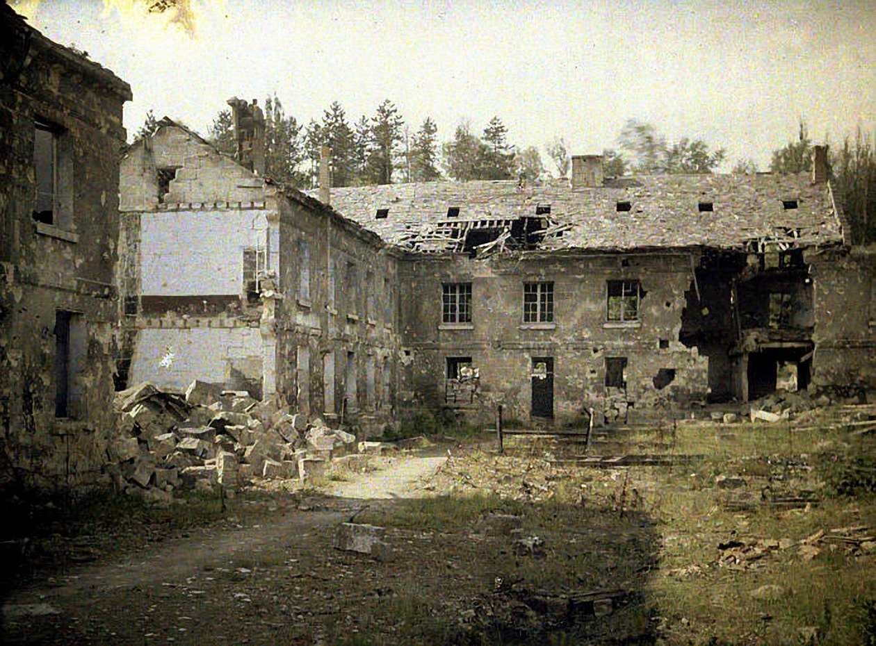 مصنع زجاج ، Vauxrot ، Cuffies ، Aisne ، فرنسا ، 1917 (autochrome) بواسطة فرناند كوفيل