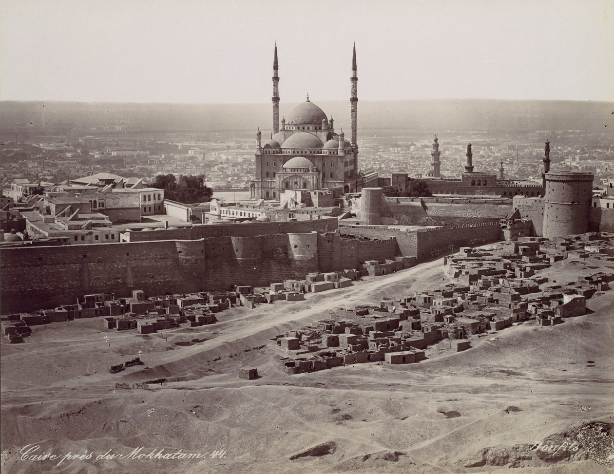 القاهرة بالقرب من المقطم ، 1870. بواسطة فيليكس بونفيس