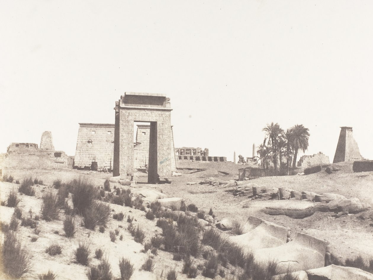 الكرنك طيبة ، منظر عام للآثار المأخوذة من النقطة B ، 1851-52 ، طبعت 1853-54. بواسطة فيليكس تينارد