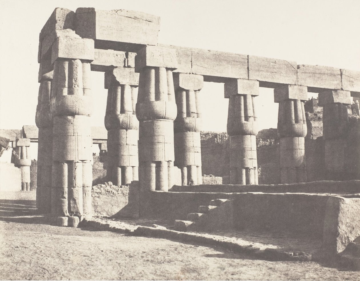لوكسور طيبة ، البناء اللاحق - المعارض الموازية ، 1851-52 ، طبعت 1853-54. بواسطة فيليكس تينارد