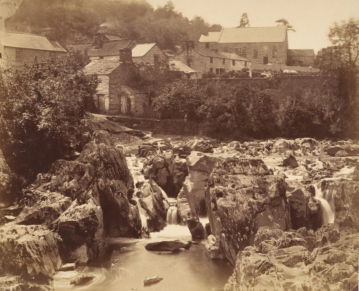 في Pont y pair ، Bettws-y-Coed ، شمال ويلز ، 1856. بواسطة فرانسيس بيدفورد