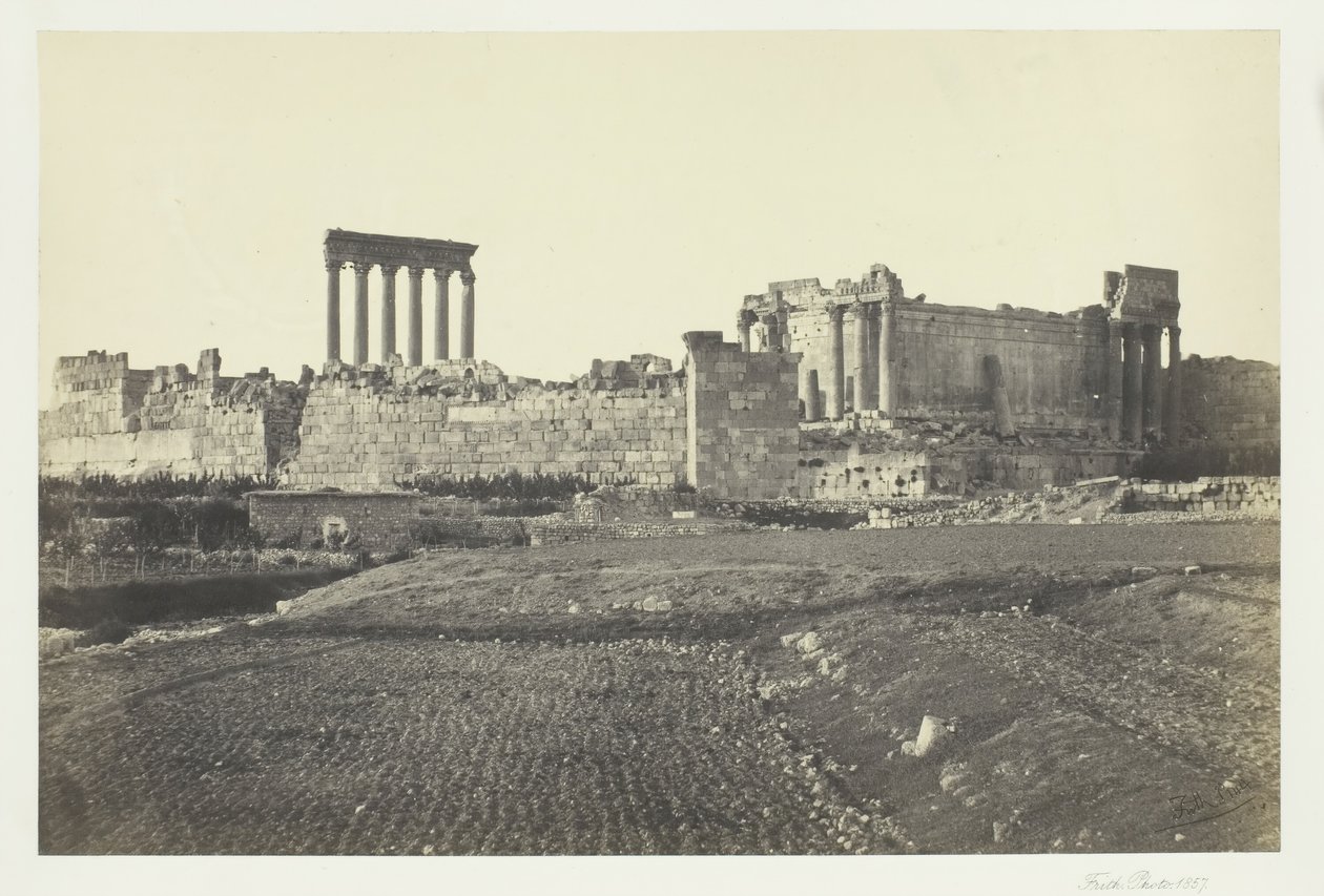 بعلبك من الجنوب 1857. بواسطة فرانسيس فريث