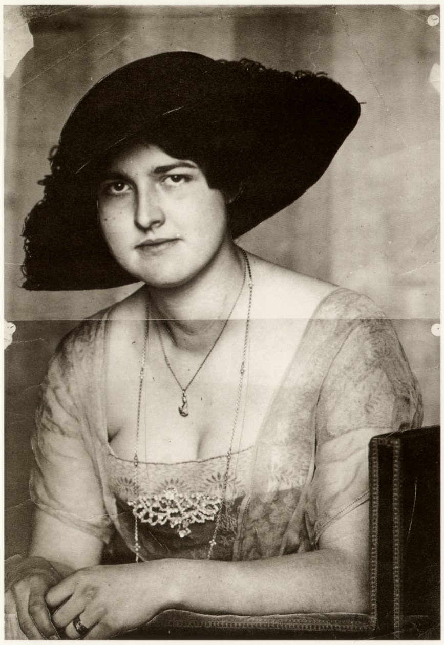 ماري بقبعة داكنة ، 1915. بواسطة فرانز ستوك ريتر فون