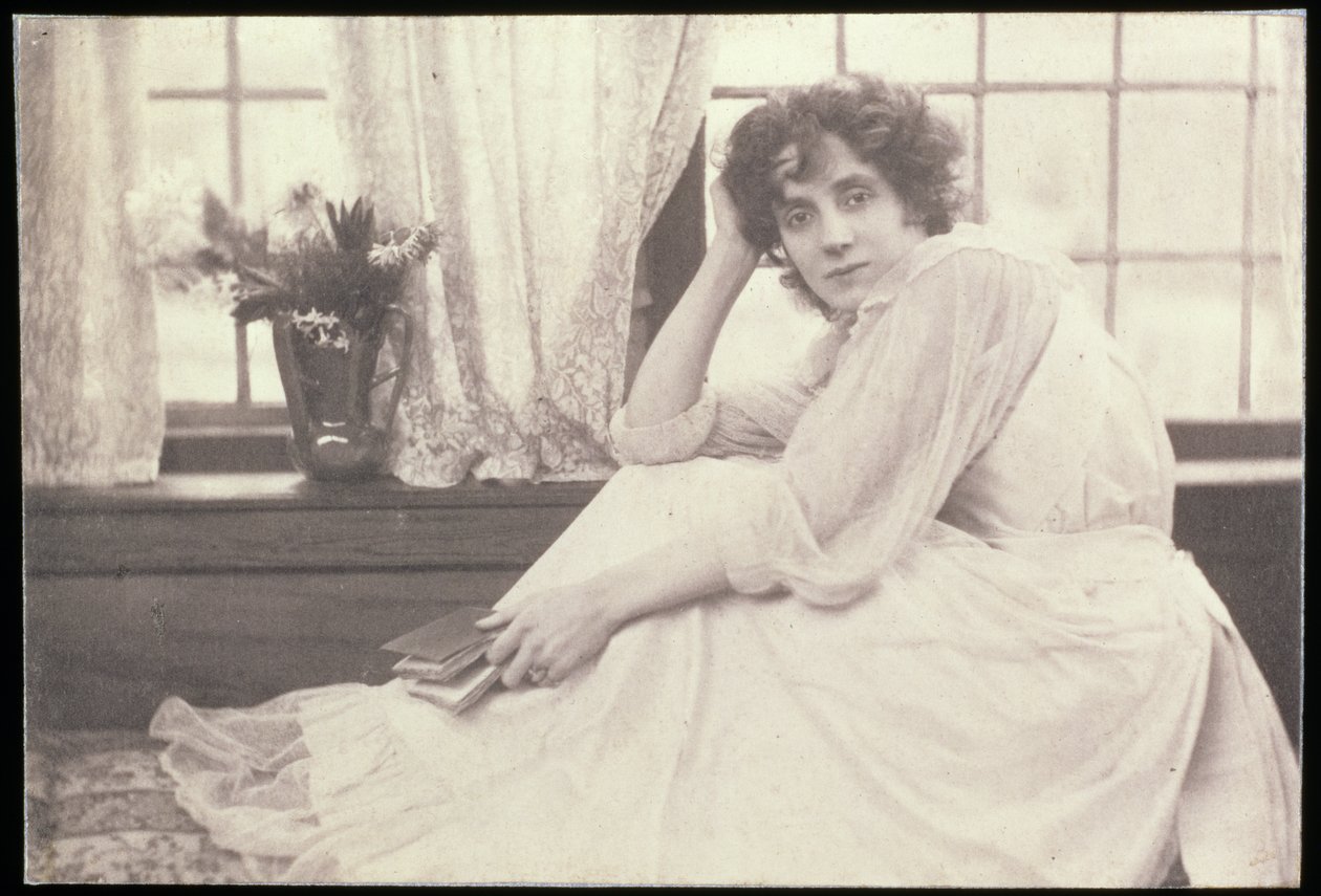 صورة شخصية لبياتريس ستيلا تانر (1865-1940) السيدة باتريك كامبل ، بقلم فريدريك هولير (1837-1933) بواسطة فريدريك هوليير