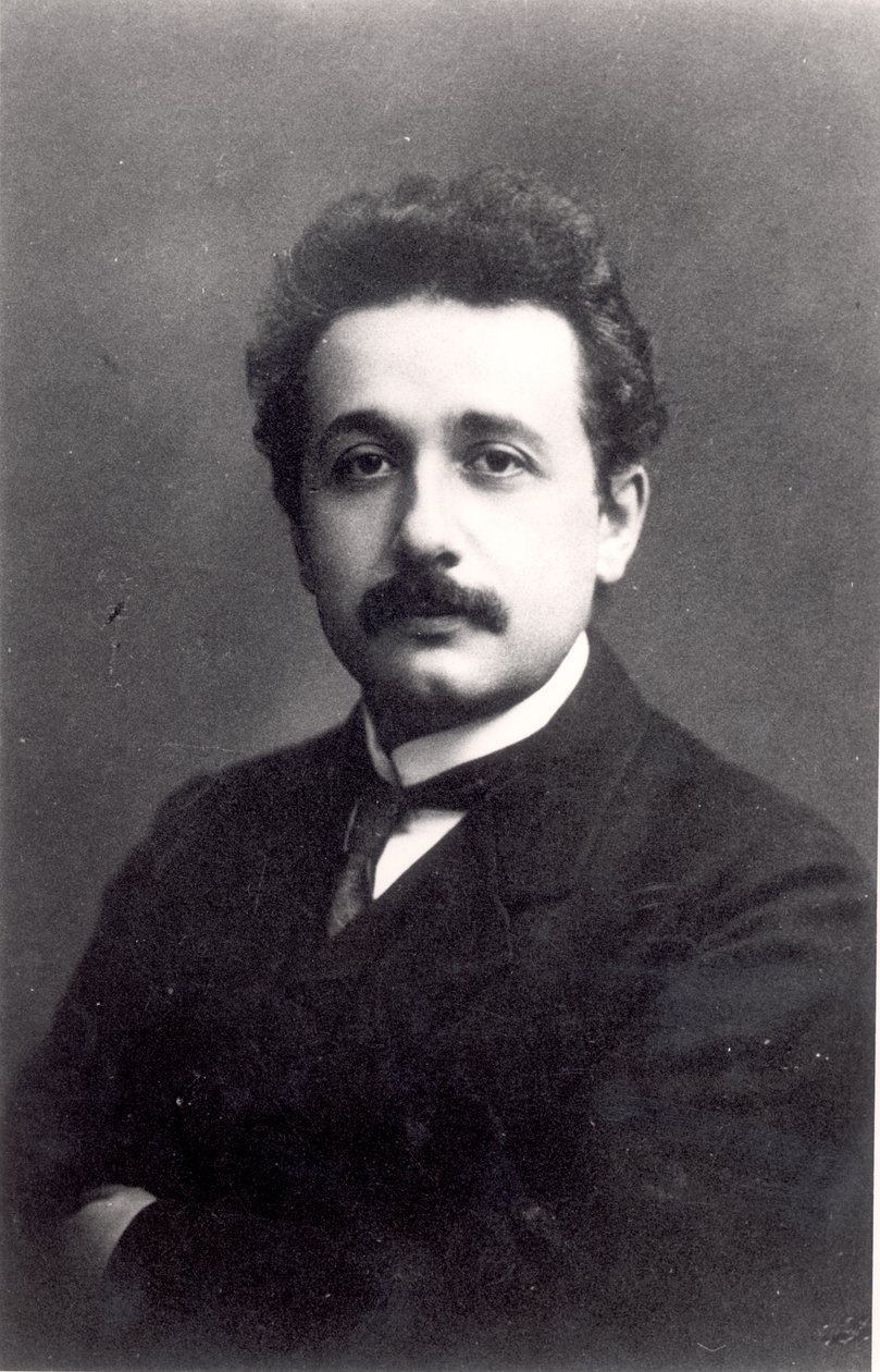 ألبرت أينشتاين (1879-1955) 1911 بواسطة مصور فرنسي