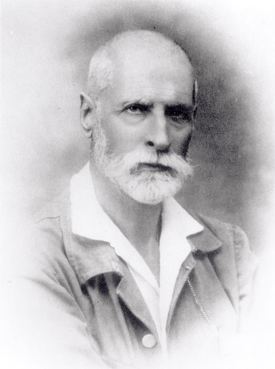 ألكسندر يرسين (1863-1943) بواسطة مصور فرنسي