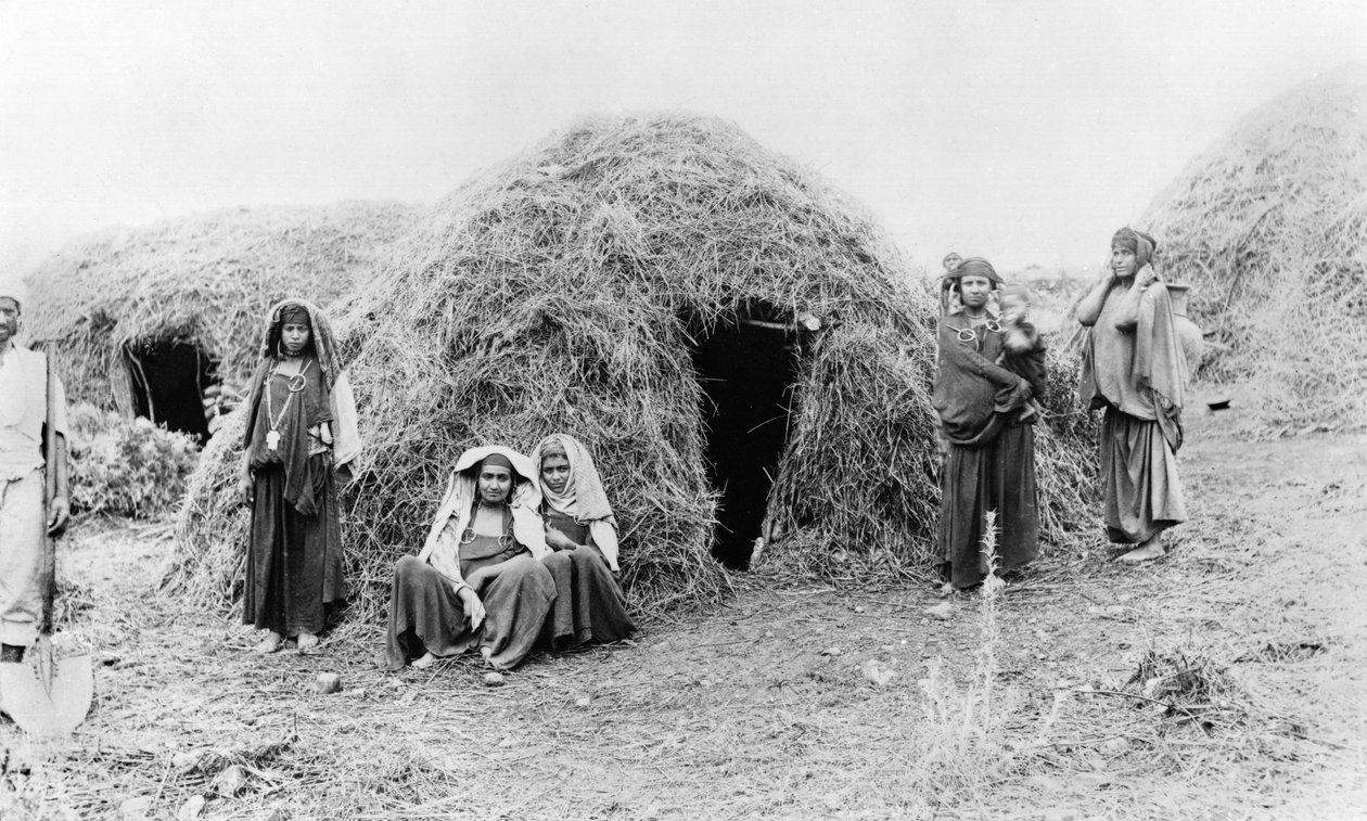 قرية بربرية قرب تونس ، حوالي 1900 بواسطة مصور فرنسي