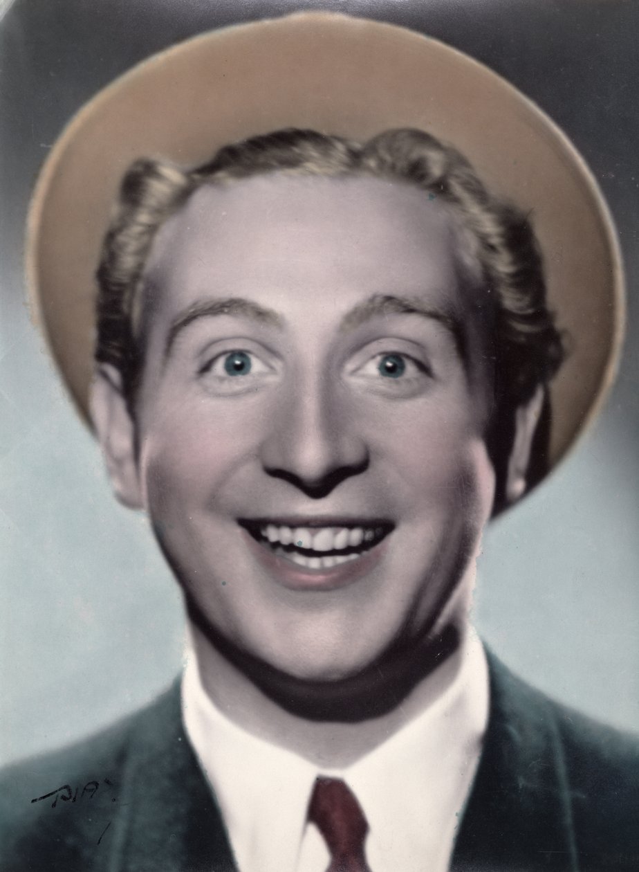 تشارلز ترينت (1913-2001) ، 1938 (صورة ملونة) بواسطة مصور فرنسي