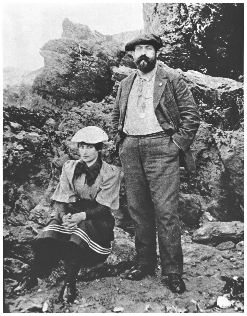 كوليت (1873-1954) وويلي (1859-1931) في بيل إيل ، صيف 1894 بواسطة مصور فرنسي