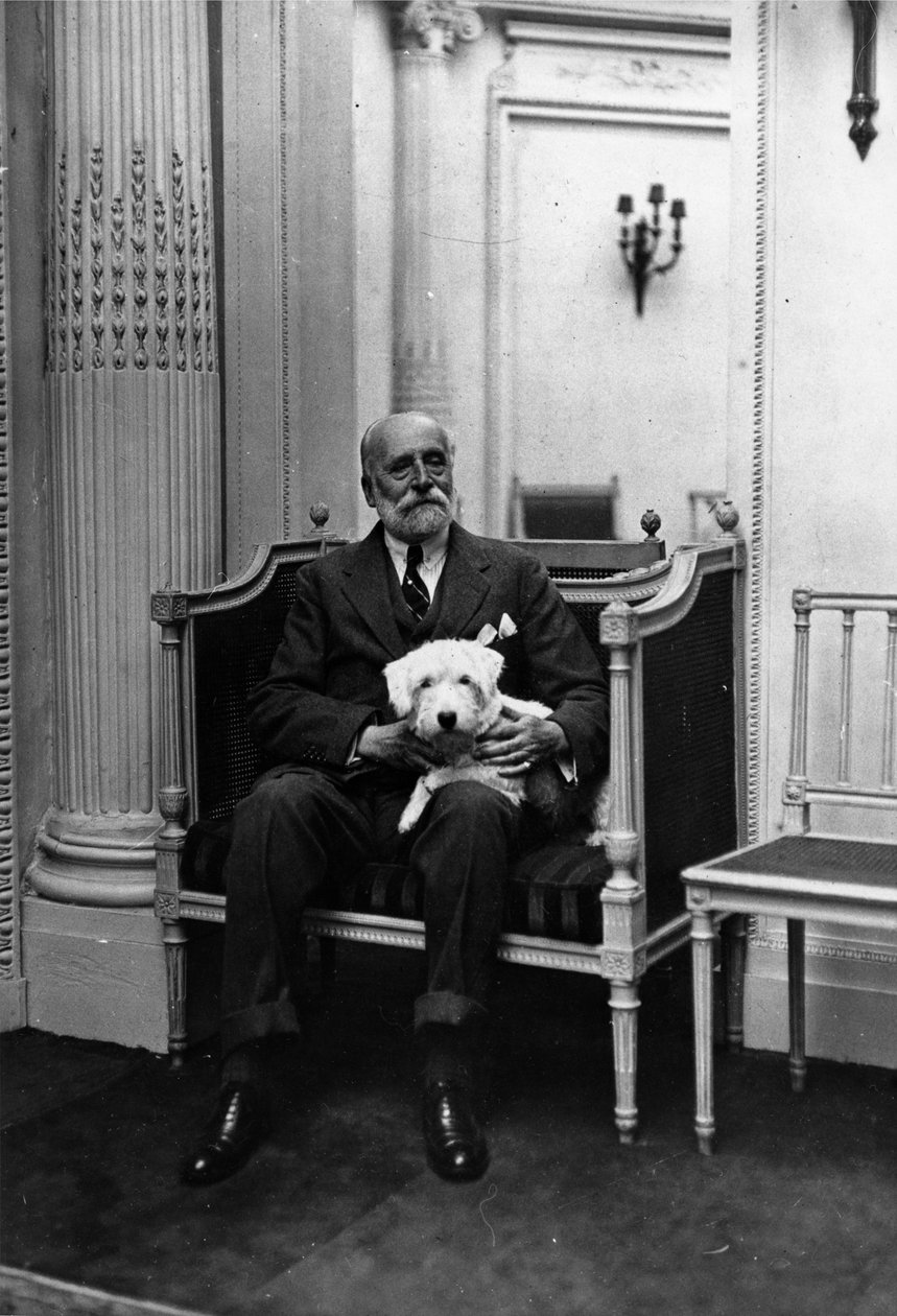 جاك دوسيه ، ج 1920 بواسطة مصور فرنسي