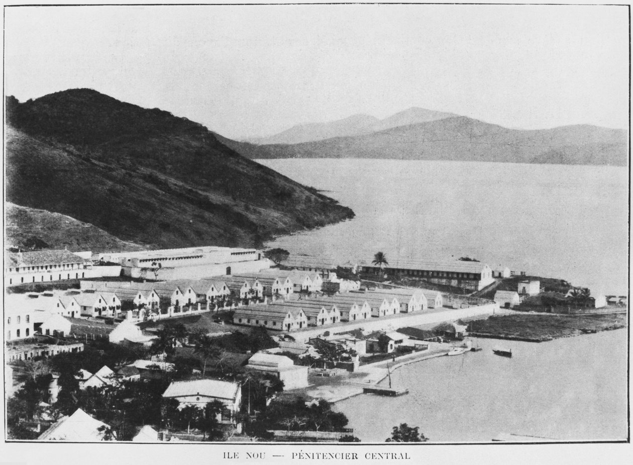 كاليدونيا الجديدة ، جزيرة نو ، السجن المركزي ، من لا ديبيش كولونيال ، 1903 بواسطة مصور فرنسي