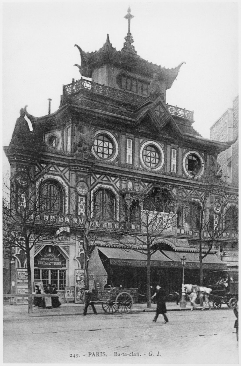 بطاقة بريدية تصور مقهى الحفل Ba-ta-clan ، تم تهجئتها لاحقًا Bataclan ، 50 Boulevard Voltaire ، باريس ، c.1900 بواسطة مصور فرنسي