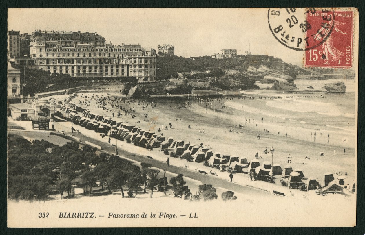 بطاقة بريدية تصور Plage من بياريتز ، c.1900 بواسطة مصور فرنسي