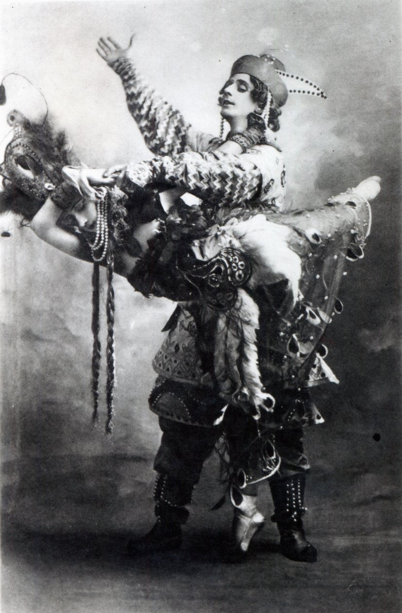 تمارا كارسافينا وميشيل فوكين في "The Firebird" ، 1910 بواسطة مصور فرنسي