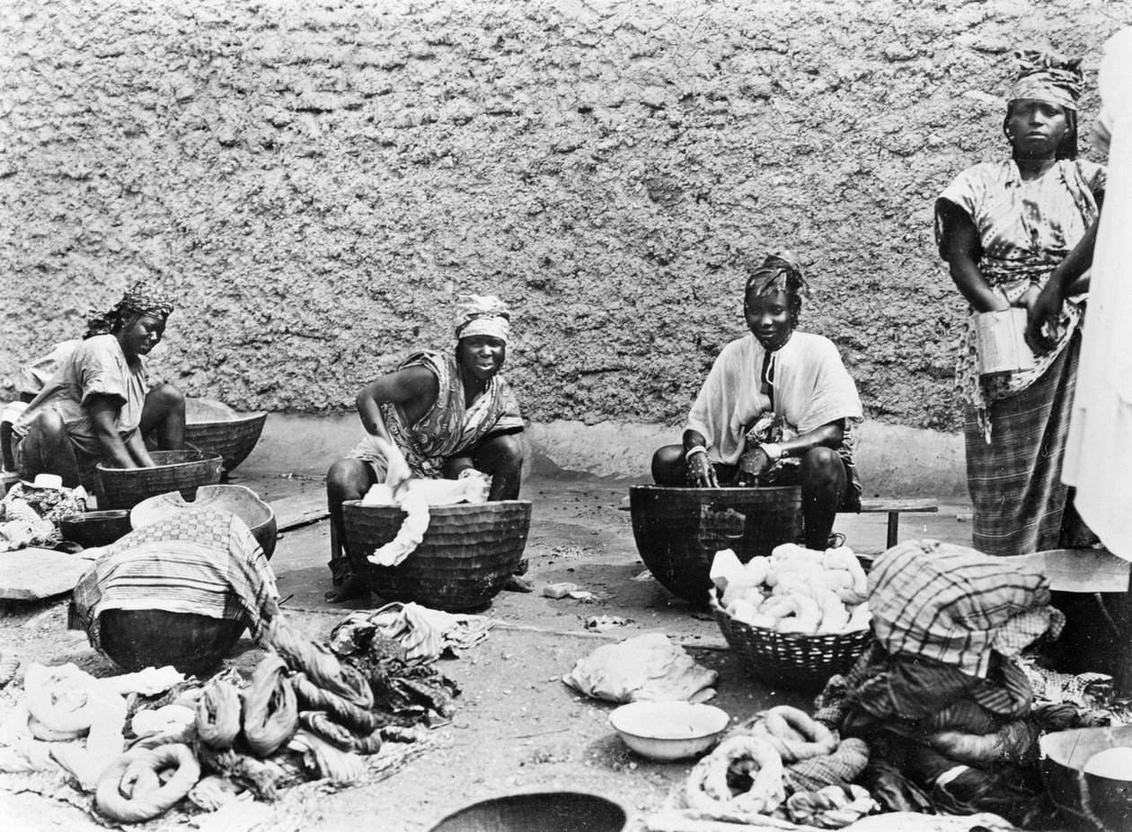 الغسيل ، السنغال ، c.1900 بواسطة مصور فرنسي