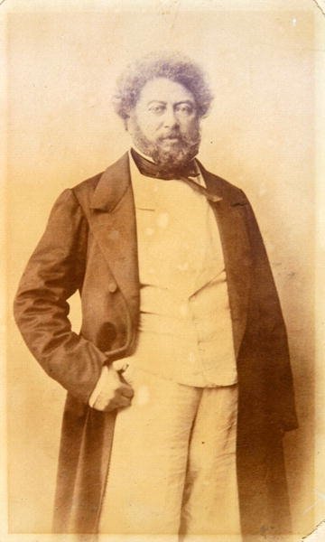 ألكسندر دوماس بيري (1803-70) حوالي عام 1860 (صورة بالأبيض والأسود) بواسطة مصور فرنسي