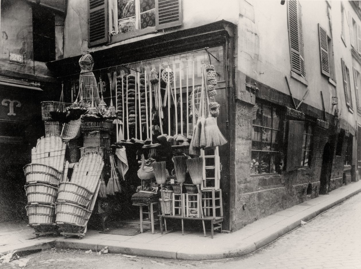 Basket shop, Paris (b/w photo) بواسطة مصور فرنسي