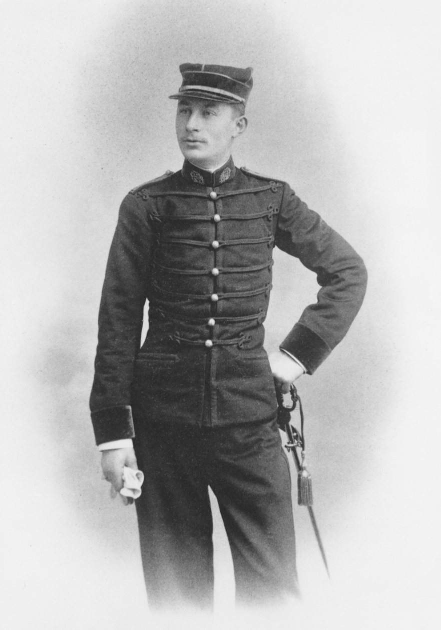 إرنست دوتشيسن كرائد في الطب من الدرجة الثانية في الفوج الثاني دي هاردس في سينليس ، 1897 بواسطة مصور فرنسي