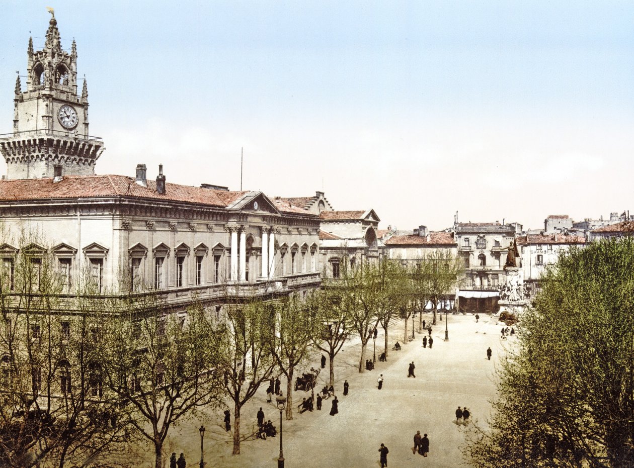 أفينيون سيتي هول و Place de lHorloge ، حانة. 1900 بواسطة مصور فرنسي