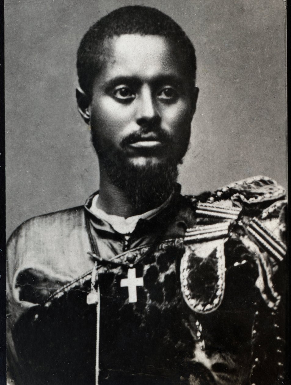 صورة رأس ماكونين (1852-1906) ، عام ومحافظ مقاطعة هرار في إثيوبيا. بواسطة مصور فرنسي