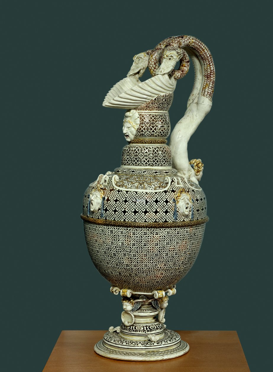 Aiguiere في خزف ناعم تم تحقيقه في Saint Porchaire. 1550 حول باريس ، متحف اللوفر. بواسطة المدرسة الفرنسية