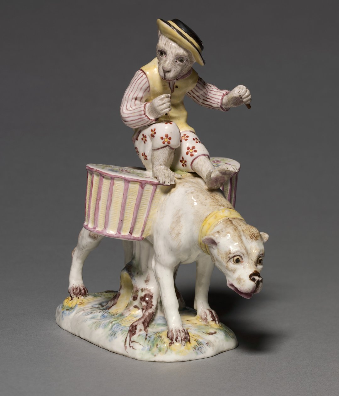 صورة قرد على كلب ، مصنع Mennecy-Villeroy Factory ، فرنسا ، c.1760 بواسطة المدرسة الفرنسية