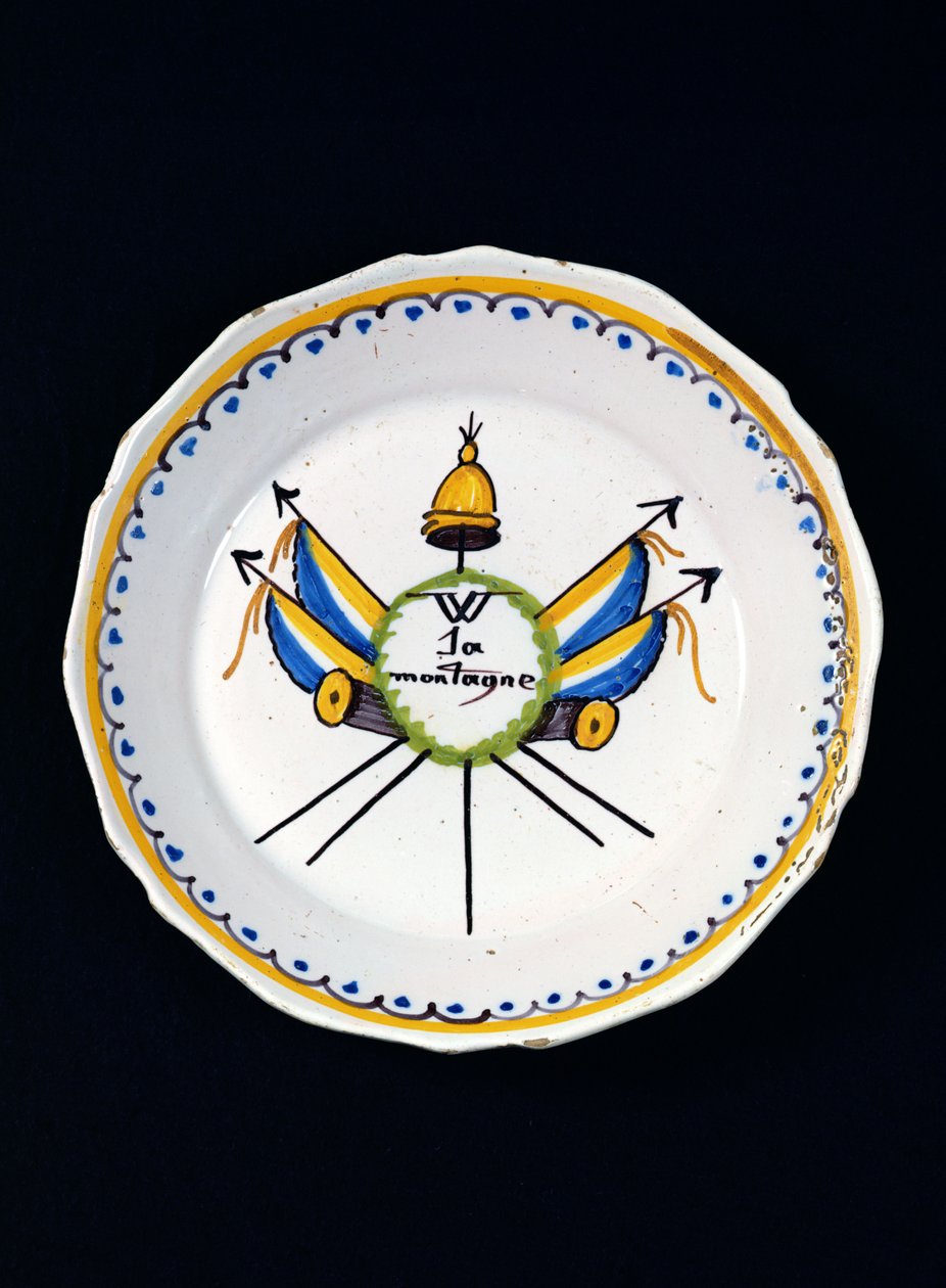 طبق La Montaigne (سيراميك) بواسطة المدرسة الفرنسية