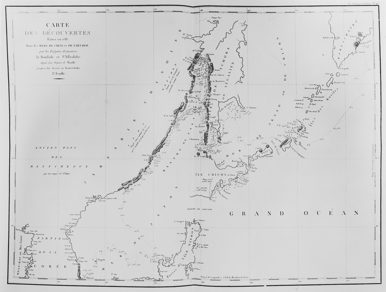خريطة للاكتشافات التي تم إجراؤها في عام 1787 في بحار الصين ومضيق طرطاري بواسطة الفرقاطتين الفرنسيتين لا بوسول والستيرولاب ، من "أطلس دو فوياج دي لا بيرووس" (نقش) بواسطة المدرسة الفرنسية