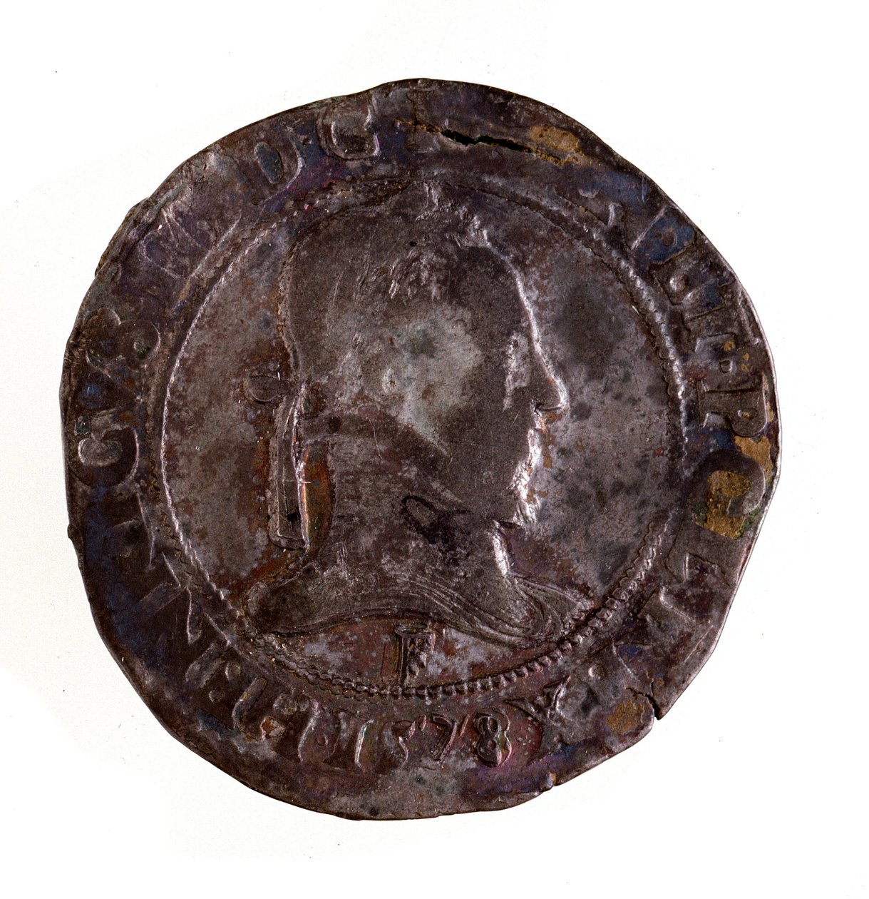 تستون الفضة الفرنسية (تستون) ، عهد الملك هنري الثالث ملك فرنسا (هنري الثالث) (1574-1589) ديم. 3،5 سم نابولي ، المتحف الأثري بواسطة المدرسة الفرنسية