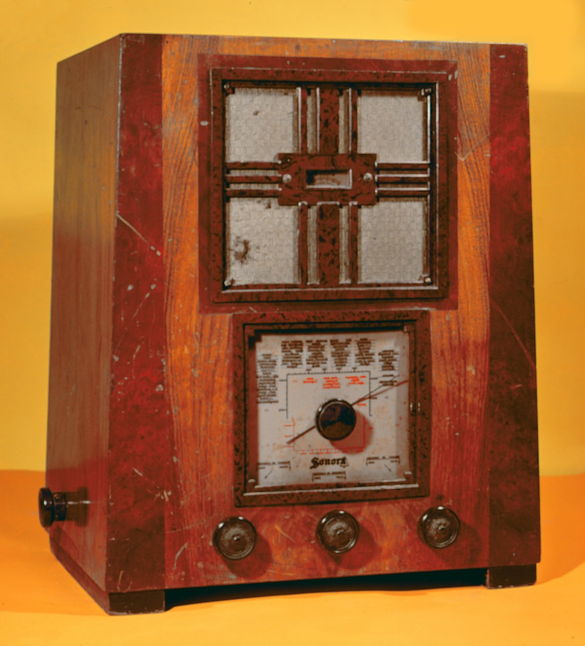 راديو سونورا ، ج .1930 بواسطة المدرسة الفرنسية