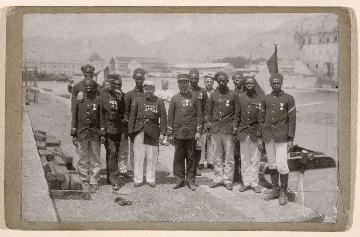 بعثة مارشاند ، التي غادرت لوانغو ، في الكونغو ، ووصلت إلى فاشودة ، السودان ، 1897-98 بواسطة المدرسة الفرنسية