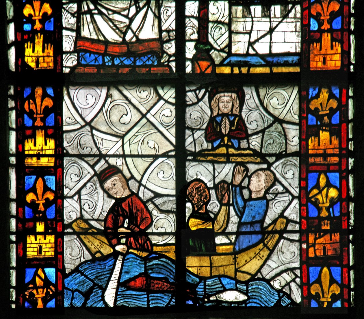 نافذة رقم 1 مُصوَّرَة للقديس راديجوند: يتم إنقاذ قارب فلوريس من تحطيم صلاة الصيادين بواسطة المدرسة الفرنسية