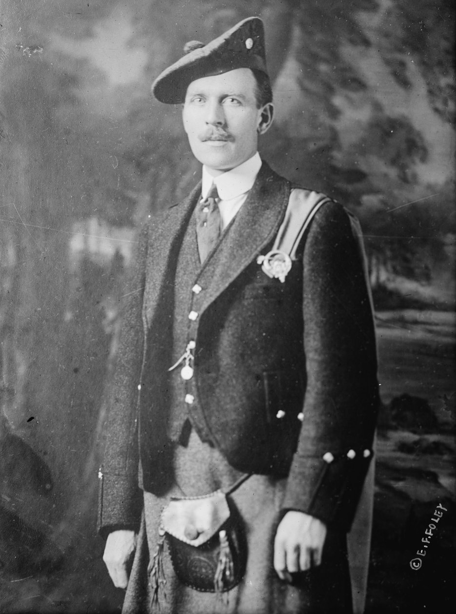 إرميا لينش ، حوالي 1915-20 بواسطة جورج جرانثام باين